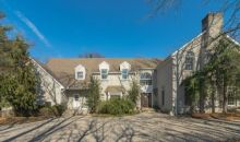 25 Dora Ln Holmdel, NJ 07733