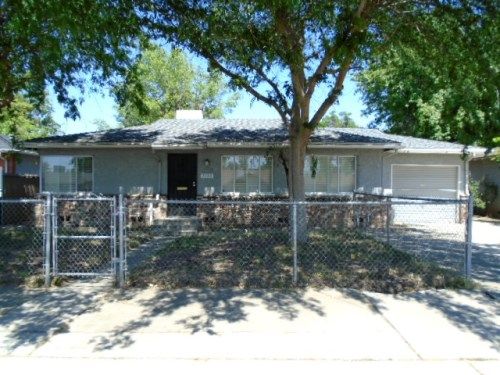 3753 E Clinton Ave, Fresno, CA 93703