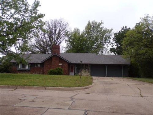 504 Morningside Dr, Wellington, KS 67152