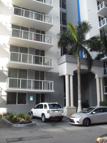 5091 NW 7th St Unit 401, Miami, FL 33126