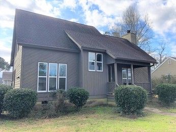 131 Robinwood Dr., Aiken, SC 29803