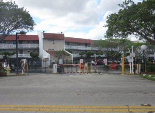 3601 Inverrary Drive Unit 303, Fort Lauderdale, FL 33319