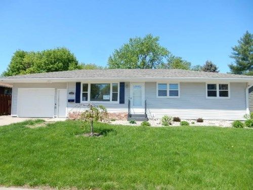 1903 Peninah St, Yankton, SD 57078