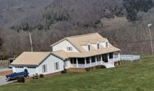 328 Summitt St Pounding Mill, VA 24637