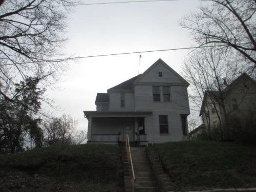 830 15th St, Moline, IL 61265