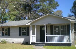 207 Iris St, Summerville, SC 29483