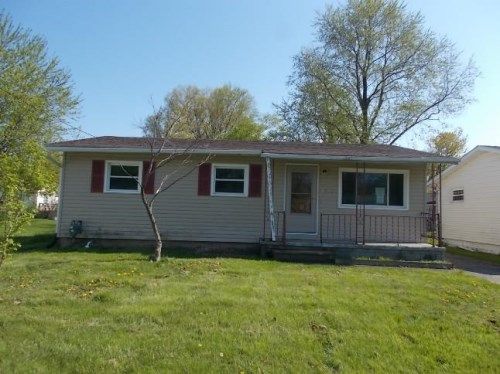 2722 Crehore St, Lorain, OH 44052
