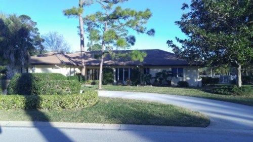 5780 Club House Dr, Vero Beach, FL 32967