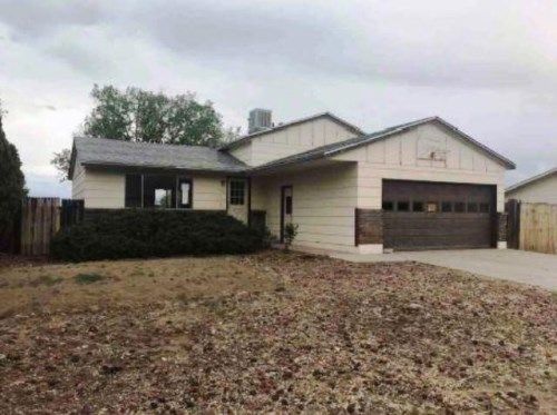 2906 Ladera Dr, Farmington, NM 87401