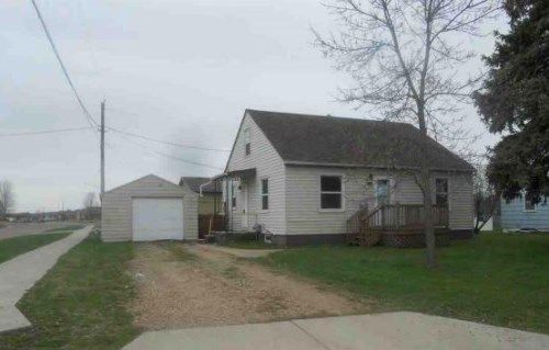 109E MAPLE ST, Harrisburg, SD 57032