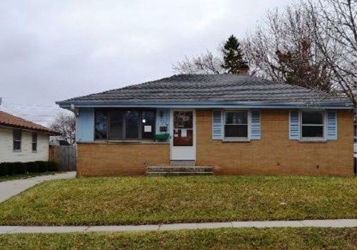 6209 W Spokane St, Milwaukee, WI 53223