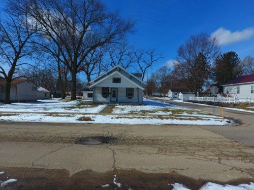 1321 WILLOWDALE AVE, Elkhart, IN 46514