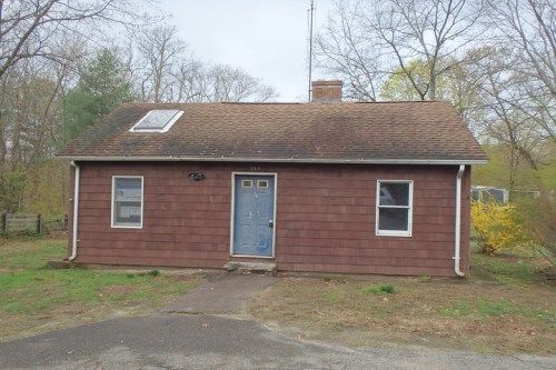 368 Norman Rd, Jewett City, CT 06351