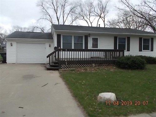 441 LEWELLEN DR NW, Cedar Rapids, IA 52405