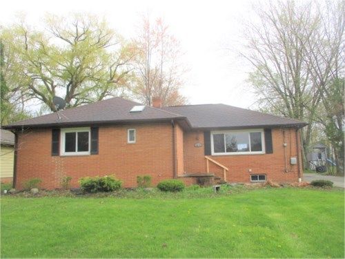 4894 Gleeten Rd, Cleveland, OH 44143