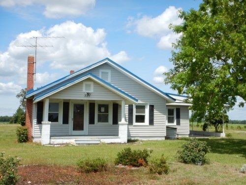 335 Willie Best Rd, Mount Olive, NC 28365