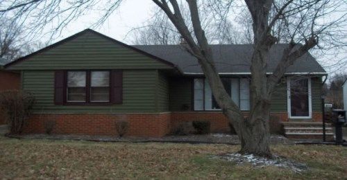 825 Mckinley Ave, Bedford, OH 44146
