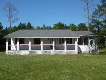 6120 Jenness Rd, Pearlington, MS 39572