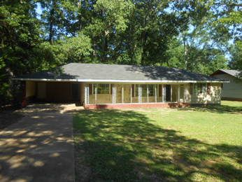 4026 Meadowlane Dr, Jackson, MS 39206