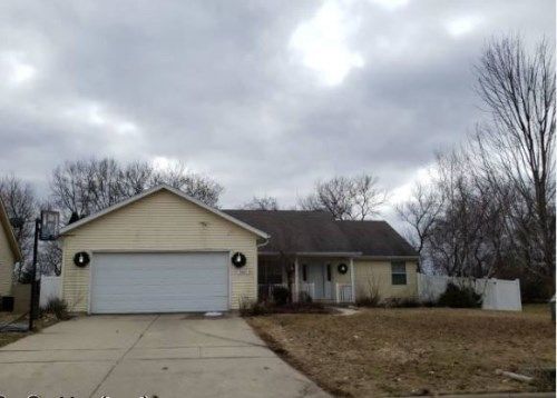 3440 Sheffield Dr, Janesville, WI 53546