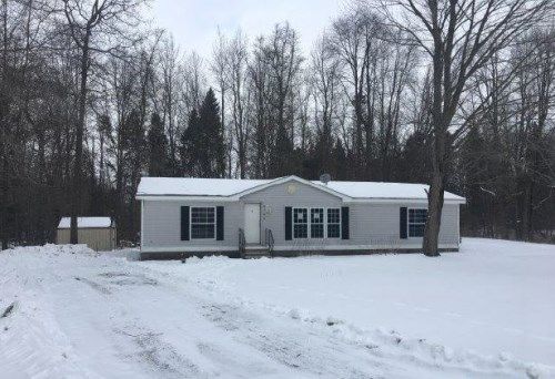 9142 Westover Drive, Greenville, MI 48838