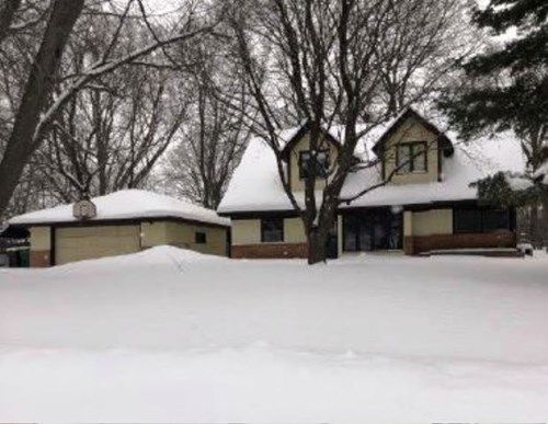 65 Hackberry Hill, Long Lake, MN 55356