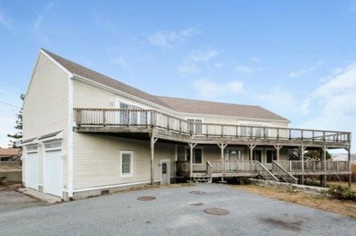 40 Salt Marsh Ln, West Yarmouth, MA 02673