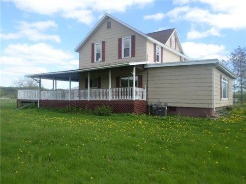 N2370 Weger Rd, Elroy, WI 53929