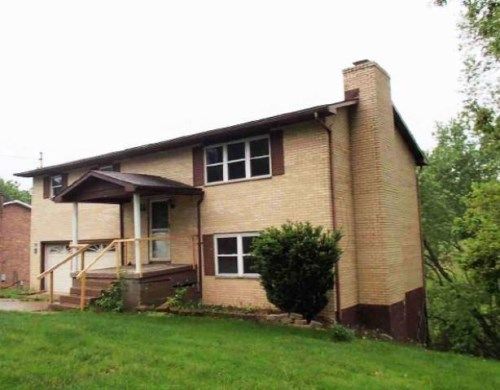 210 Pahlhurst Plz, Parkersburg, WV 26101