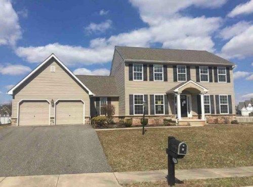 573 Soapstone Ln, York, PA 17404