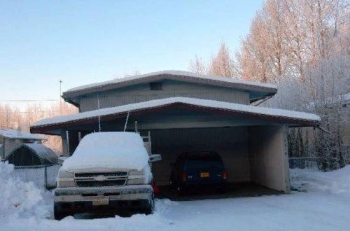 4210 Grape Pl, Anchorage, AK 99508