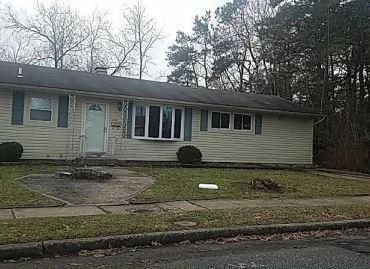 1069 Cranford Dr, Clementon, NJ 08021