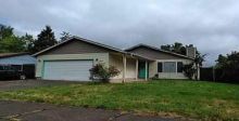 5052 FORSYTHIA DR Springfield, OR 97478