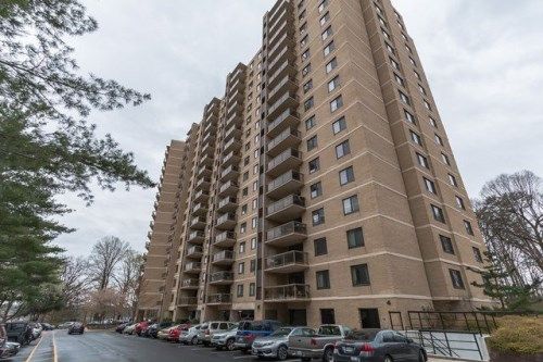 309 Yoakum Pkwy Unit 1602, Alexandria, VA 22304