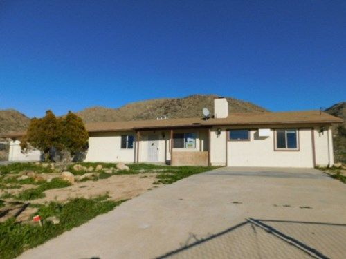 25615 Old Mine Road, Apple Valley, CA 92307