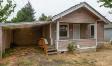 444 1/2 N Elm St Coquille, OR 97423