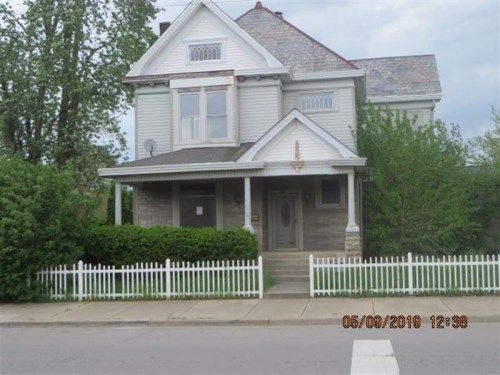70 N LONDON STREET, Mount Sterling, OH 43143