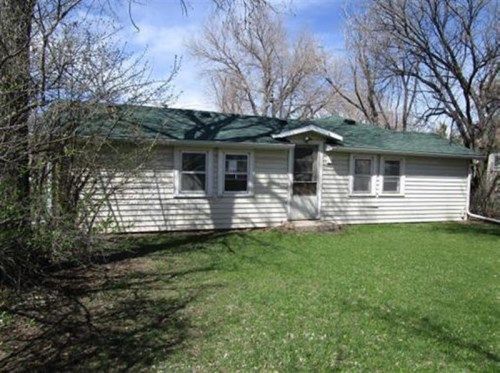 818 1/2 KINGSBURY ST, Belle Fourche, SD 57717