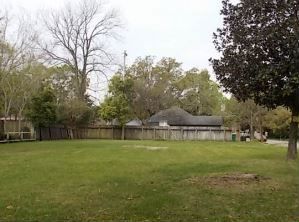 917 Leavins St, Baytown, TX 77520