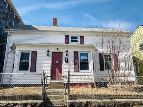 29 Beacon St, Fall River, MA 02721