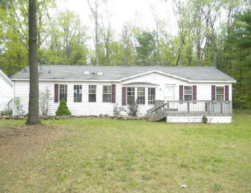 7655 S River Rd, Grant, MI 49327