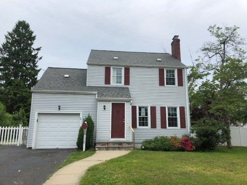 110 Raven Ter, Stratford, CT 06614