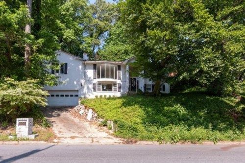 6801 Temple Hill Rd, Temple Hills, MD 20748