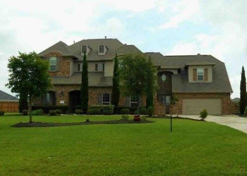 1864 Bending Stream Dr, League City, TX 77573