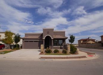 3852 Loma Cortez Dr, El Paso, TX 79938