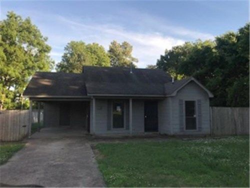 421 Rainer Rd, West Memphis, AR 72301