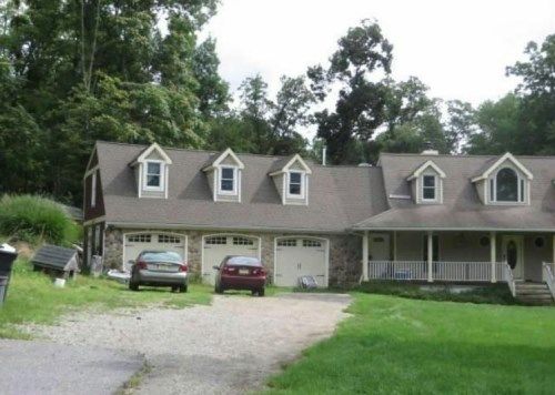 78 Kayharts Ln, Washington, NJ 07882