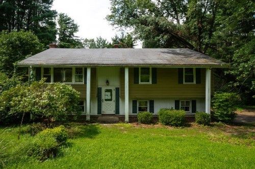 6 Prospect Ct, Brookfield, CT 06804