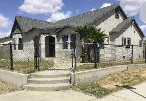 318 South Chester Ave, Bakersfield, CA 93304