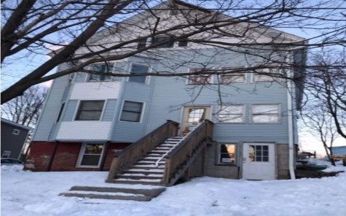 35 Maple St, Clinton, MA 01510